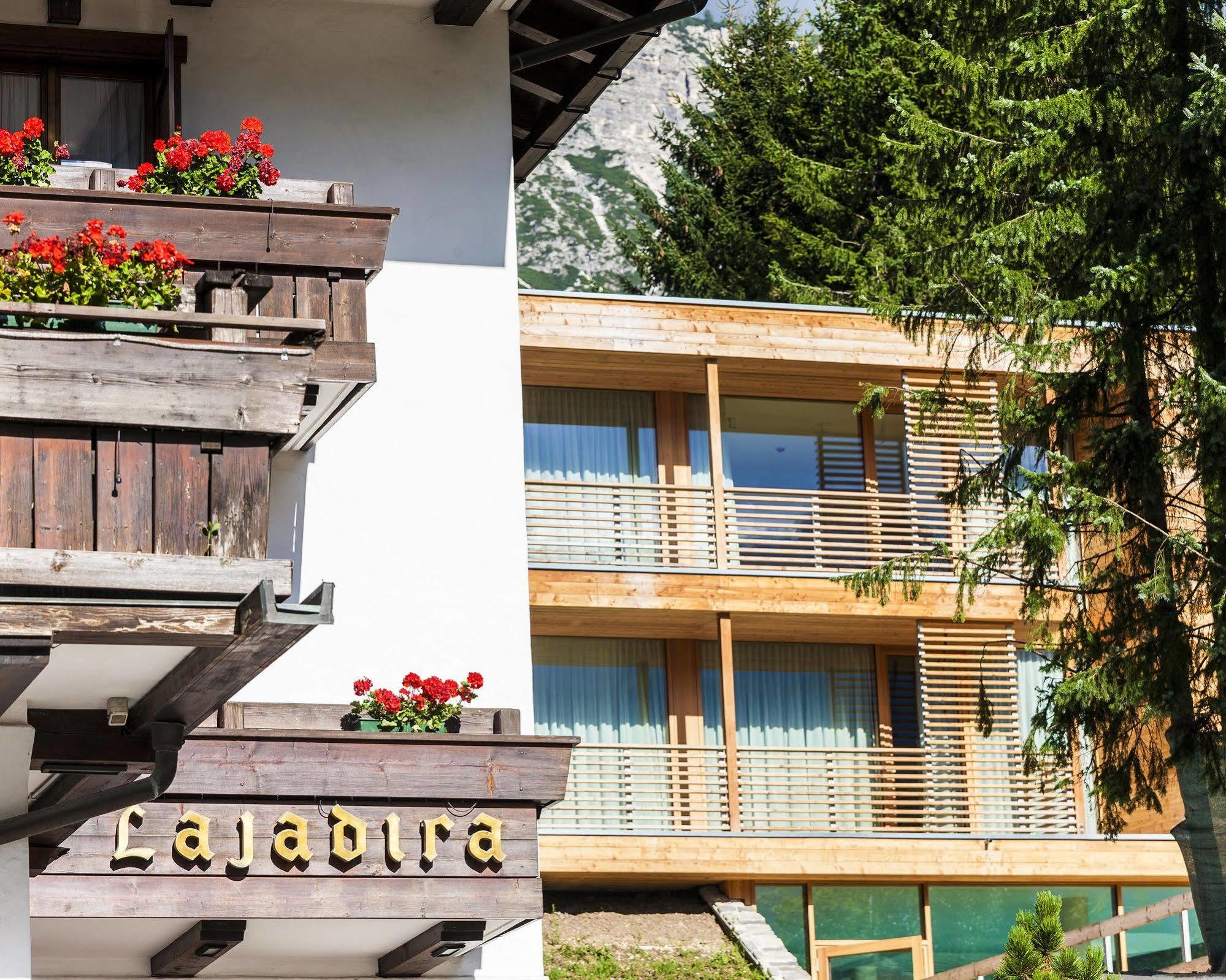 Hotel Lajadira & Spa Cortina dʼAmpezzo Eksteriør billede